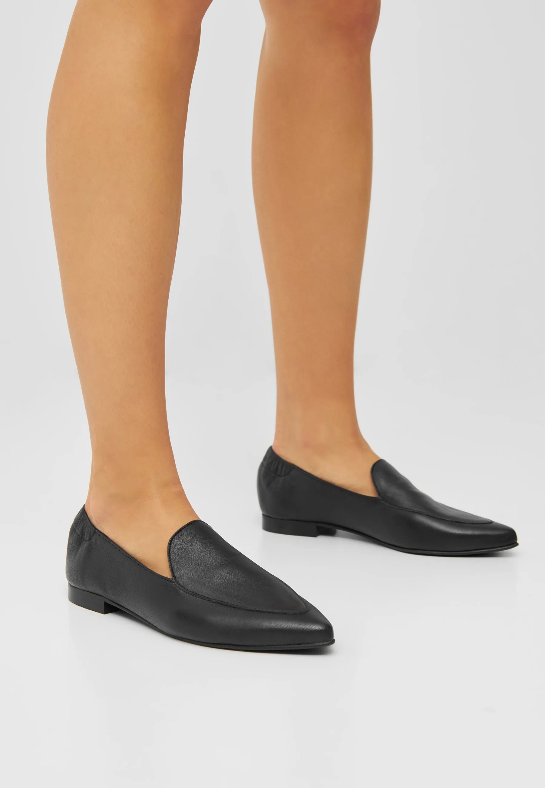 Biatracey Black Flat Leather Loafers