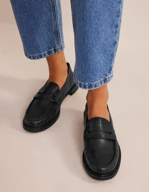 Classic Moccasin Loafers-Black Leather