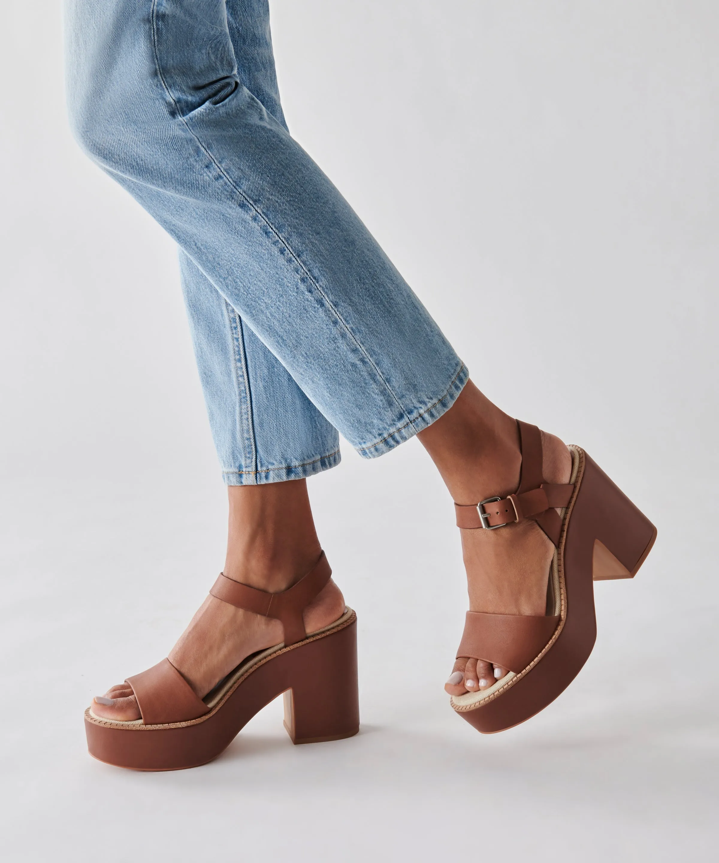 ELLY HEELS DK BROWN LEATHER - re:vita