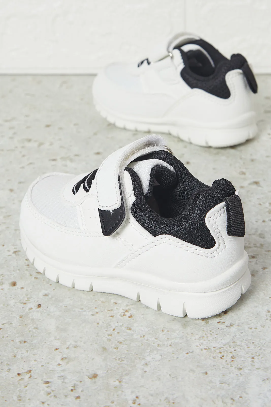 Infant Boys White Textured Trainers