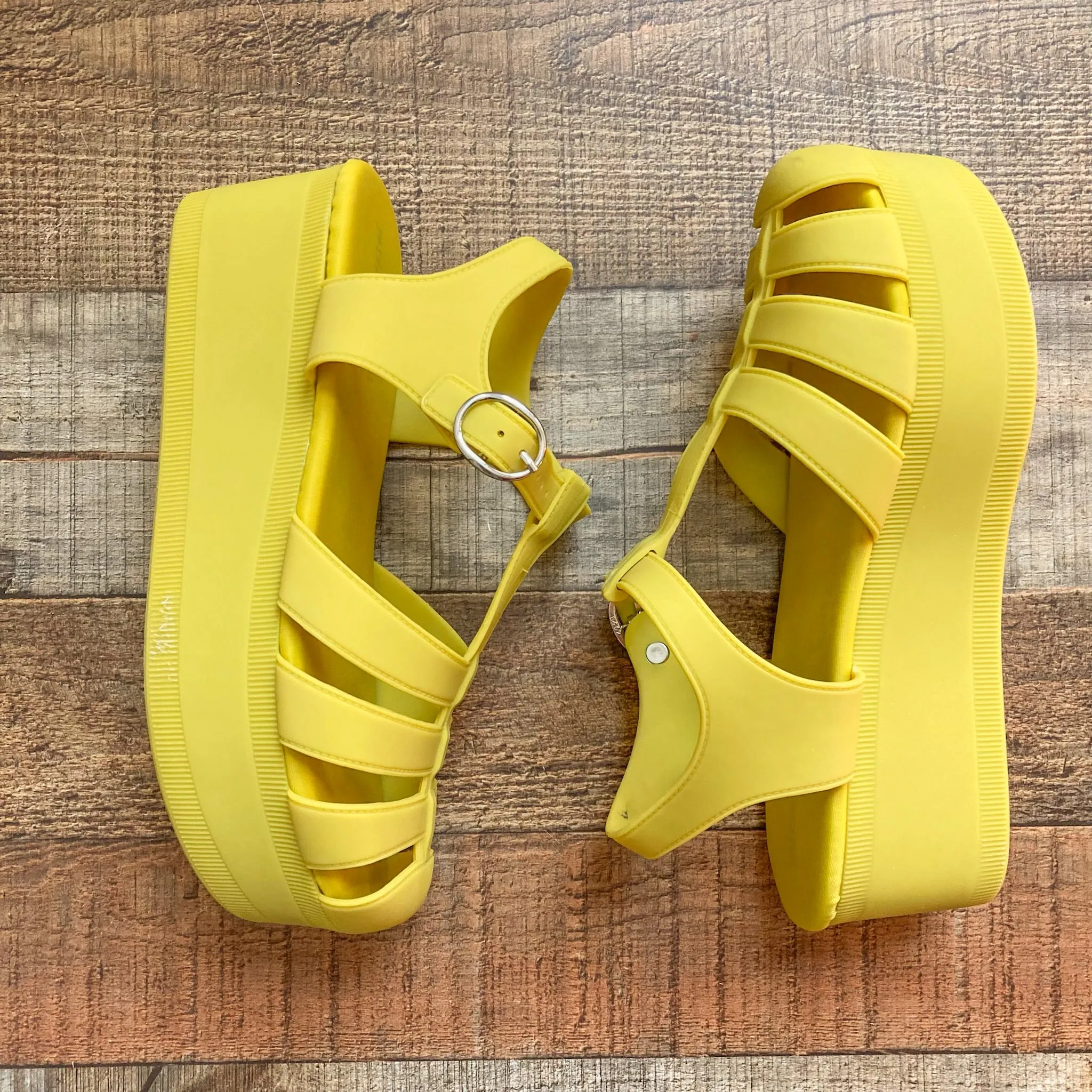 Jeffrey Campbell Chartreuse Platform Fisherman Jelly Sandals- Size 8 (see notes)