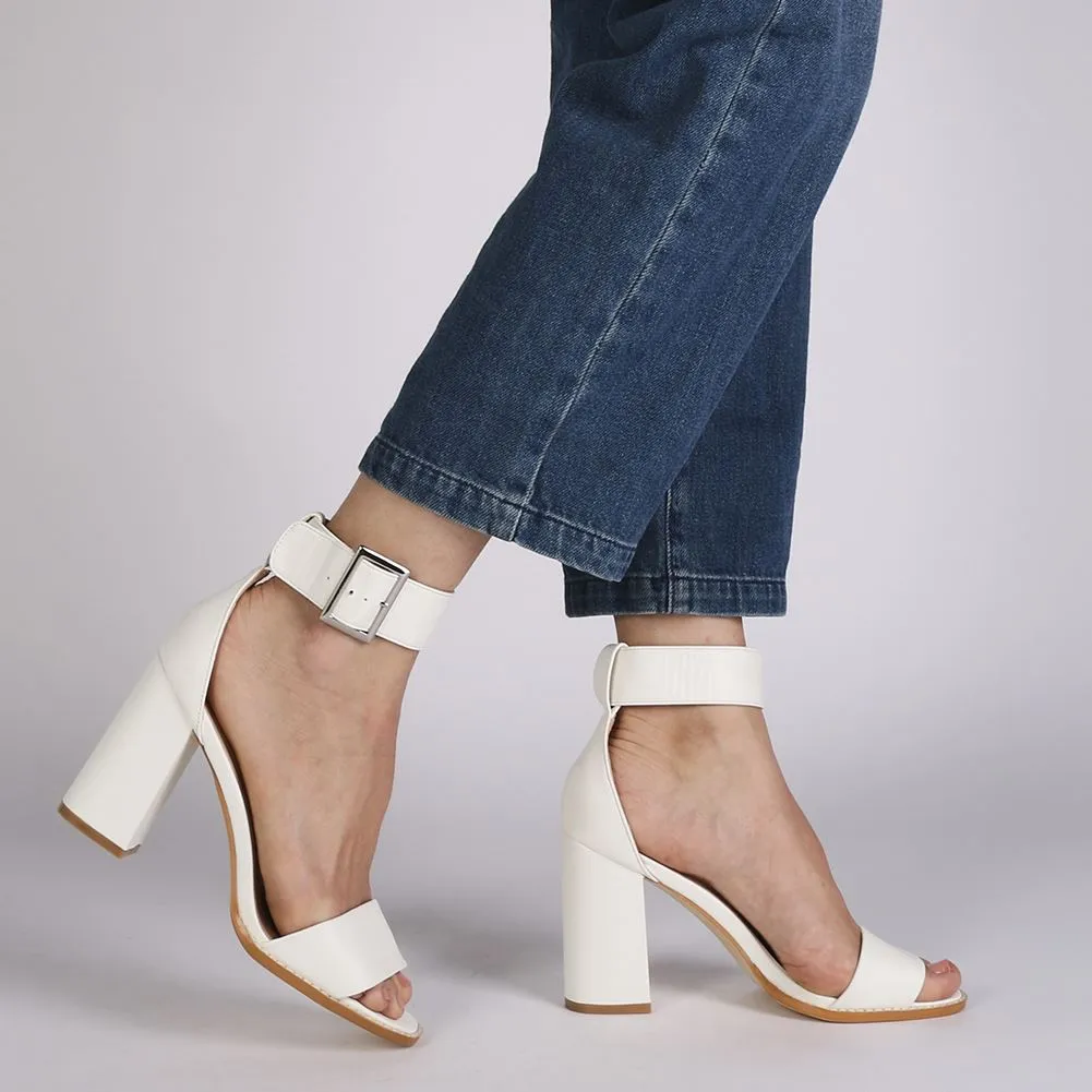 Marlo Buckle High Heels in White