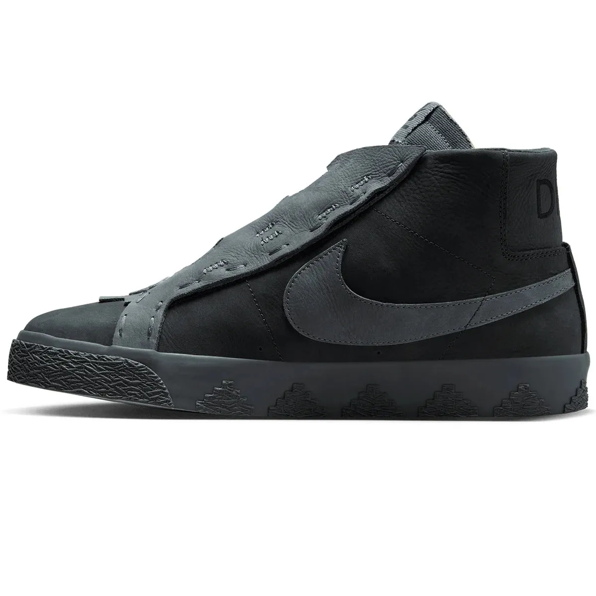 Nike SB Zoom Blazer Mid in Anthracite/DK Smoke Grey