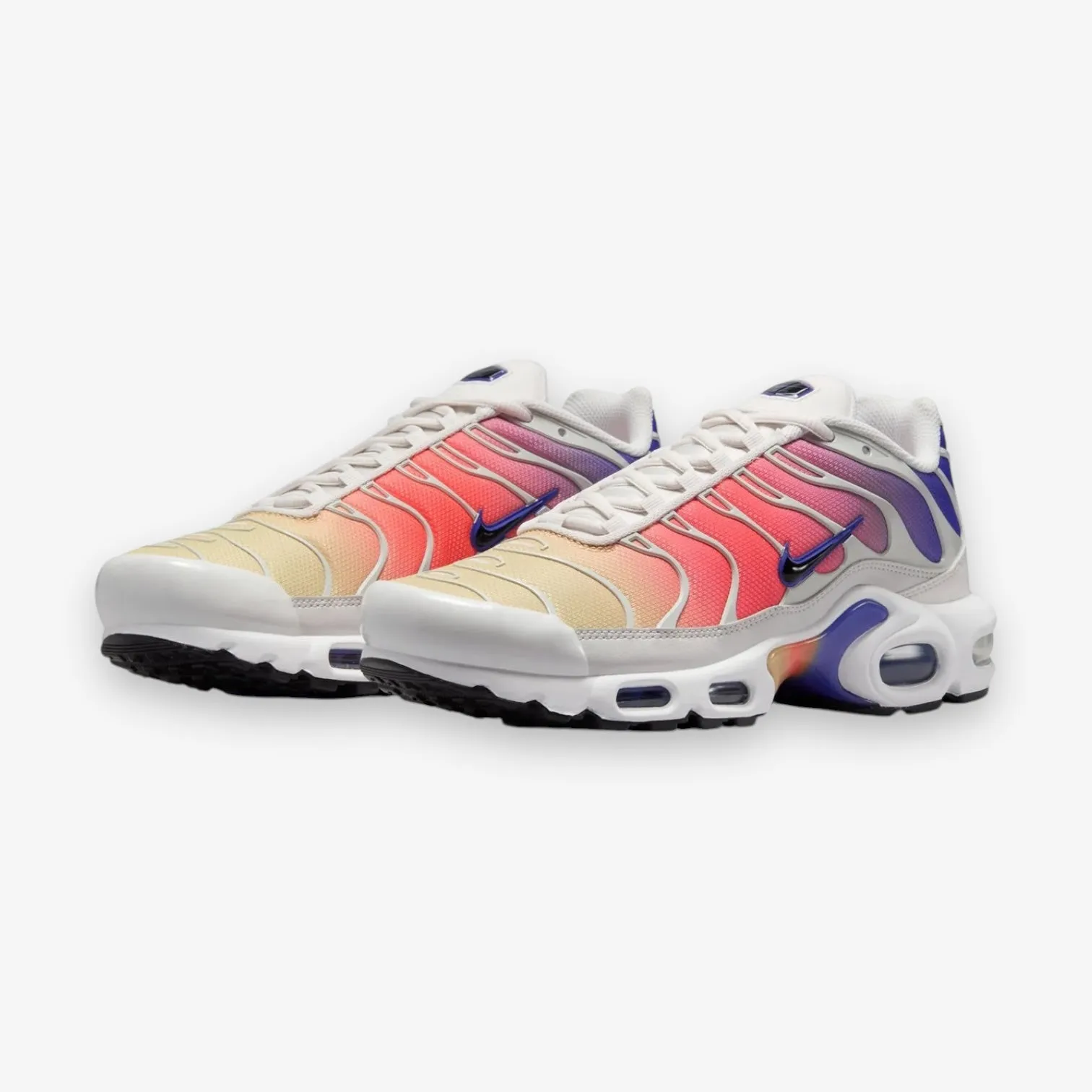 Nike Womens Air Max Plus Platinum Tint Black DZ3670-003