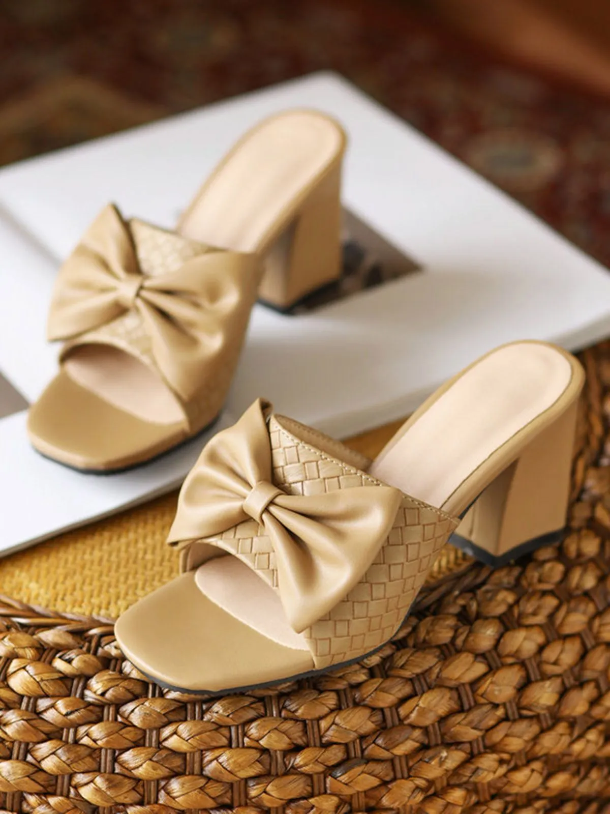 Retro Bowknot Chunky Heels Sandals