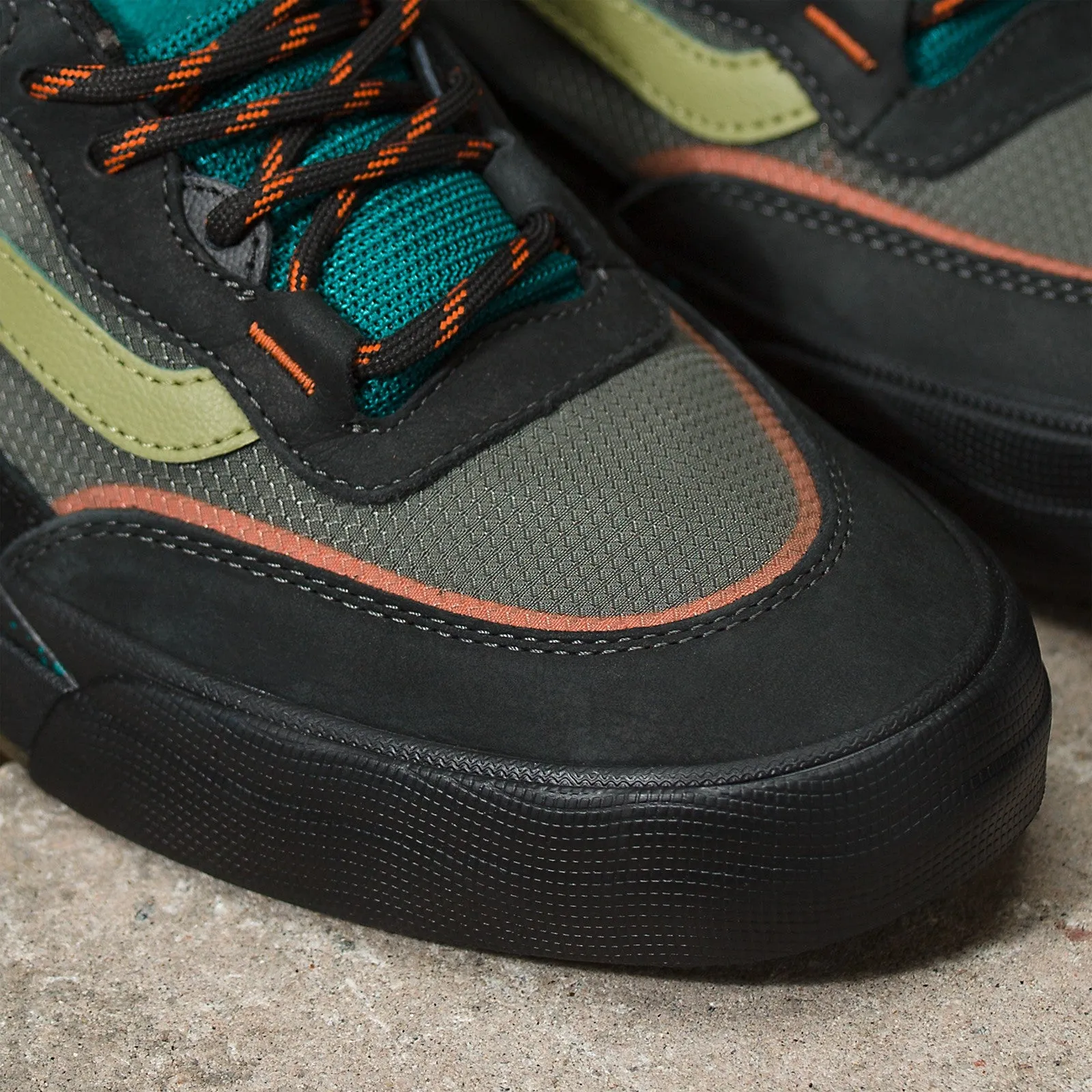 Vans Outdoor Wayvee Skateboard Shoe - Unexplored