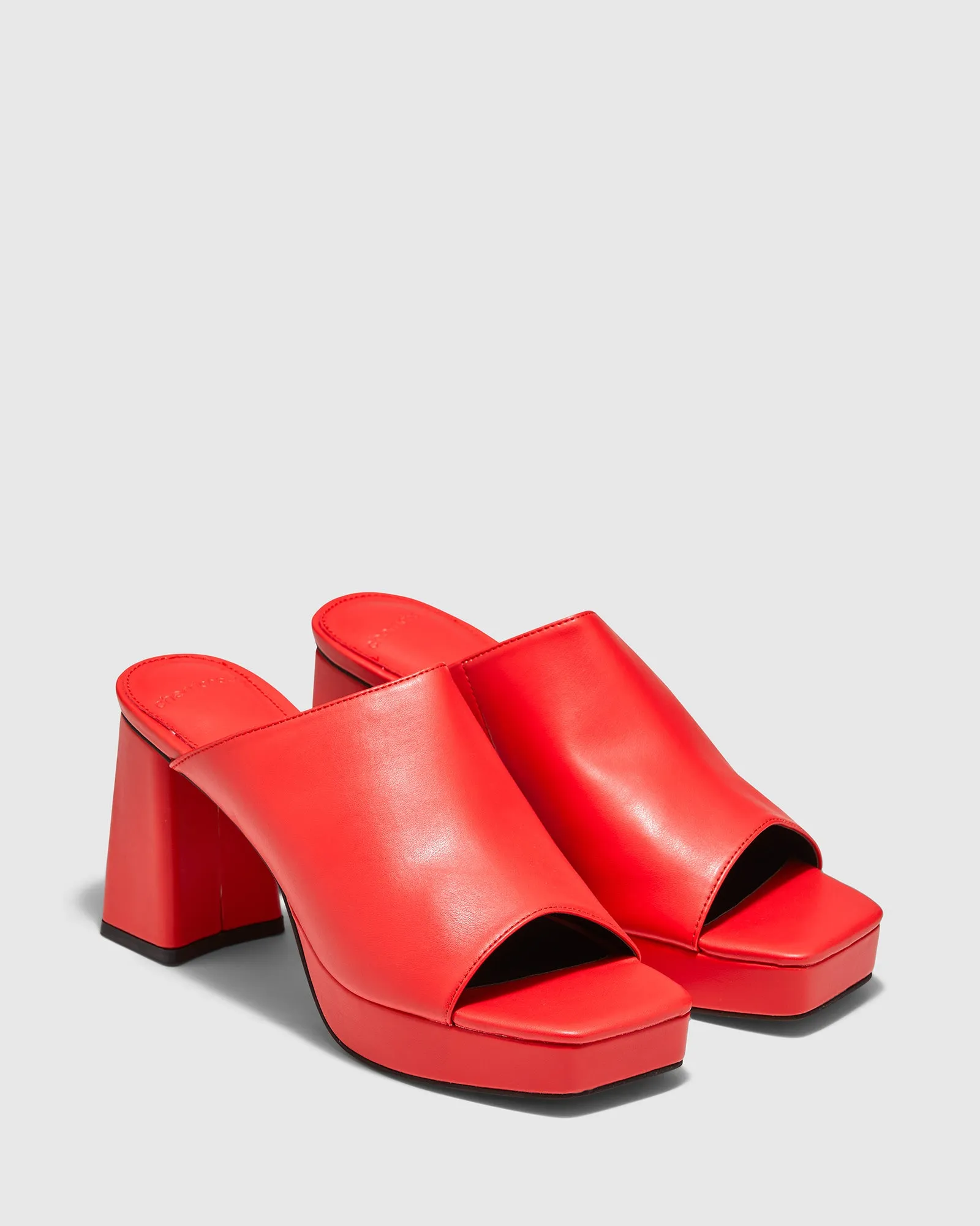 Vyper Heels Red