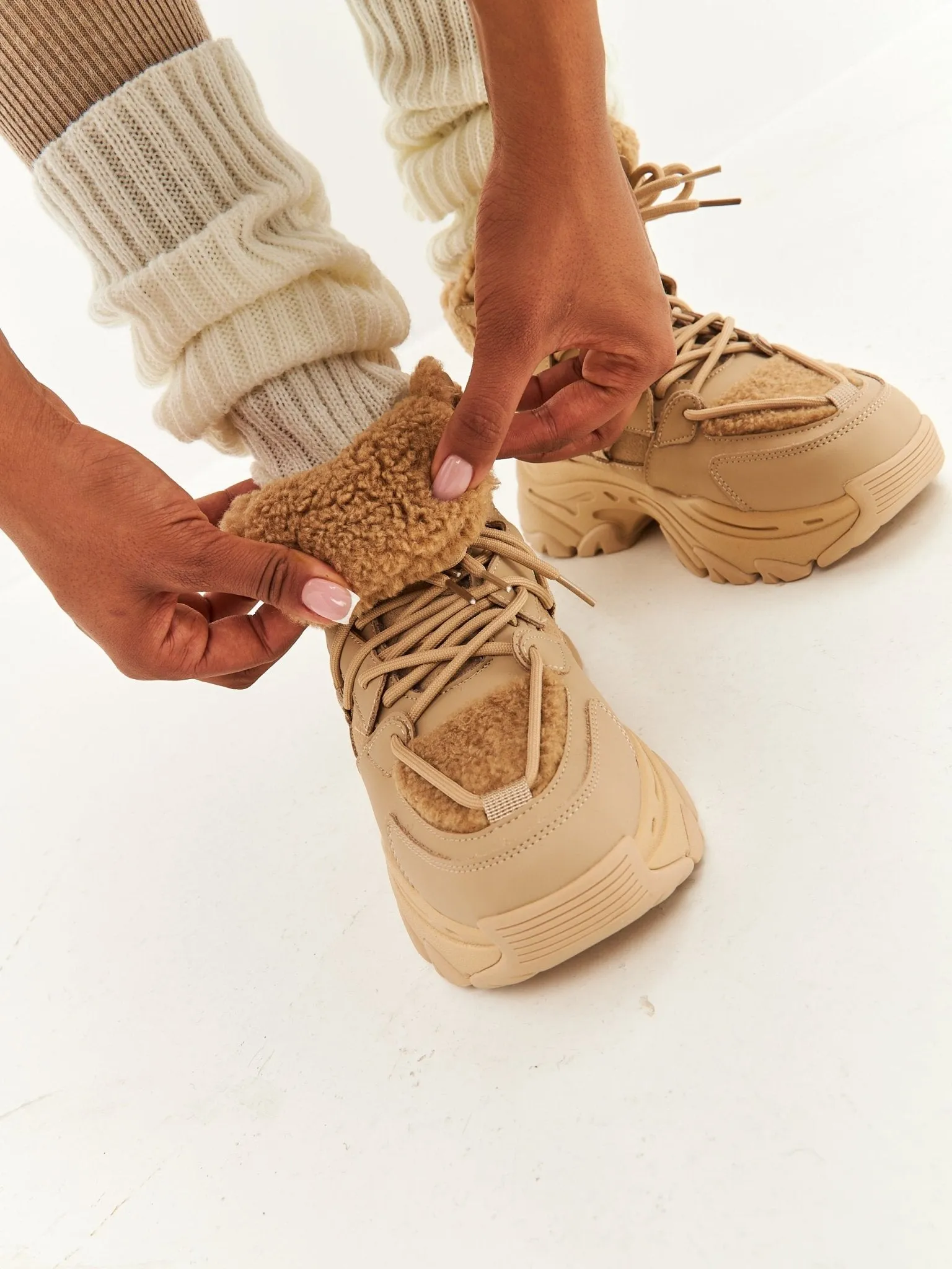 Winter Sneakers - Beige